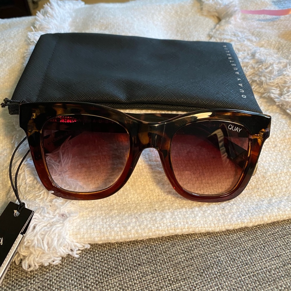 NWT Quay Australia sunglasses
